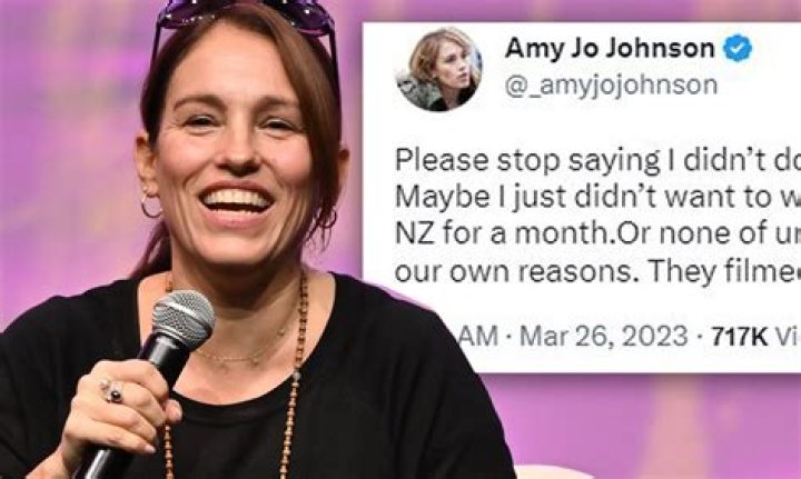 Amy Jo Johnson And Julie Johnson, Sisters United