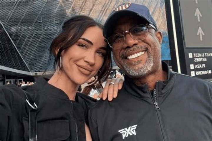 Darius Rucker Bio, Age, Career, Net Worth, Family & More