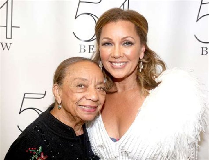 Married Life of Vanessa Williams' Husband! ·