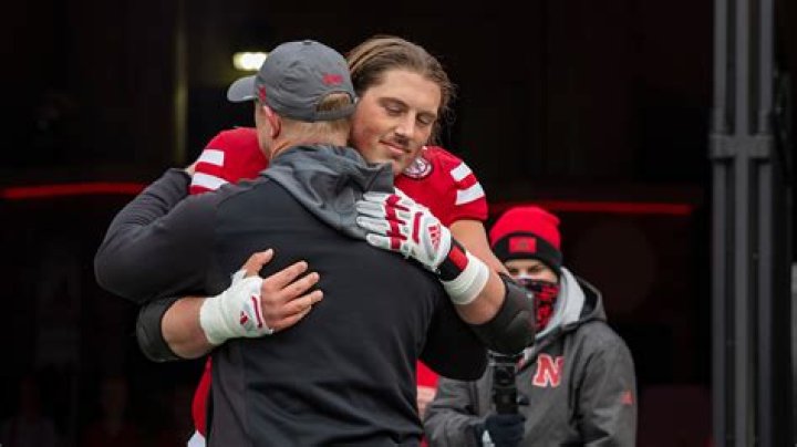 Unveiling The Secrets Behind Matt Farniok's Lucrative Contract