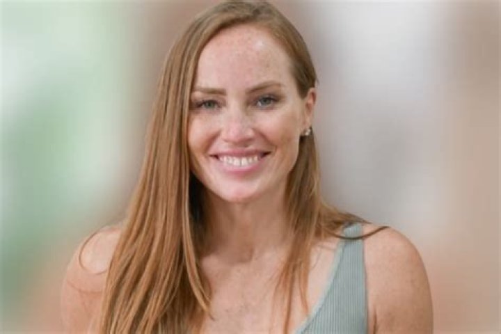 Who Is Mina Starsiak Hawk? Wiki, Parents, Husband, Net Worth